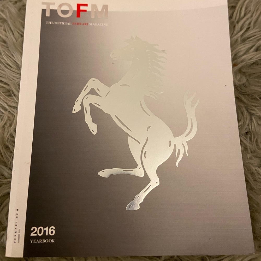 The Official Magazine Ferrari YearBook 2016
